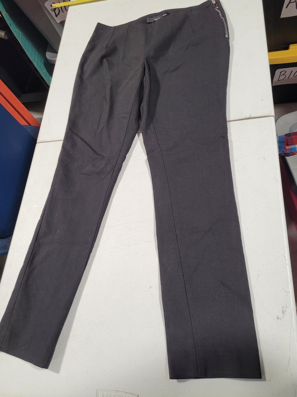 Amanda & Chelsea Black Straight Leg Dress Pants